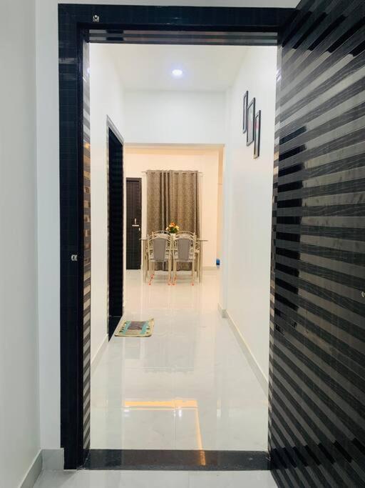White Orchid, Unique & Stylish, Executive 2Bhk. Guwahati Exterior foto