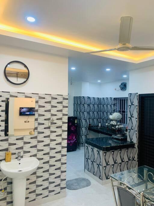 White Orchid, Unique & Stylish, Executive 2Bhk. Guwahati Exterior foto